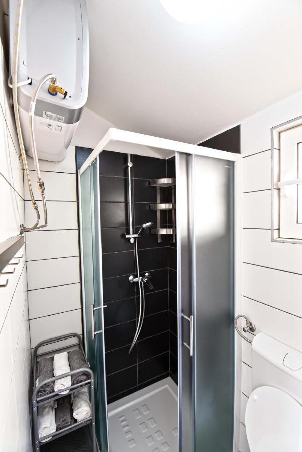 Apartmani Vinetan Betina  Exteriör bild